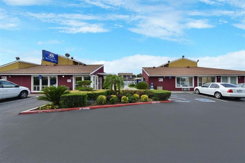 هتل Oasis Inn Sacramento Elk Grove