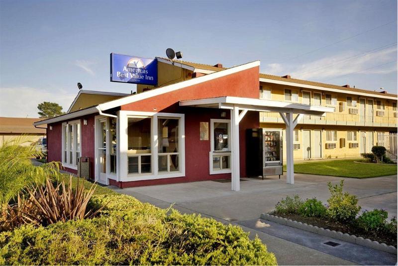 هتل Oasis Inn Sacramento Elk Grove