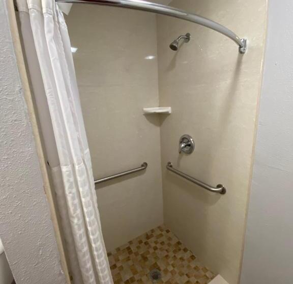 هتل Oasis Inn Sacramento Elk Grove