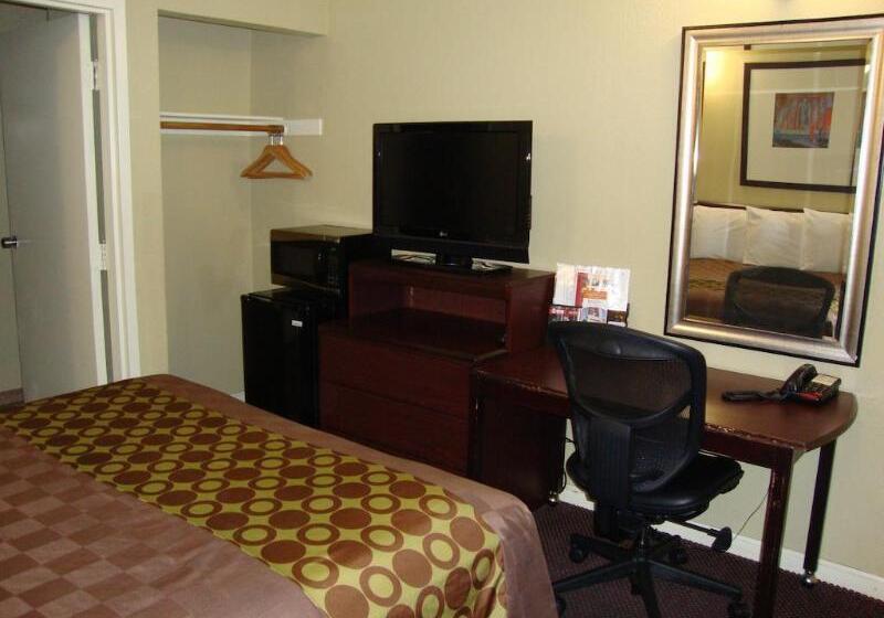 هتل Oasis Inn Sacramento Elk Grove