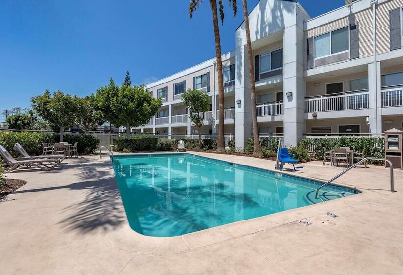 בית מלון כפרי Quality Inn Placentia Anaheim Fullerton