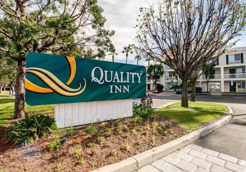 בית מלון כפרי Quality Inn Placentia Anaheim Fullerton