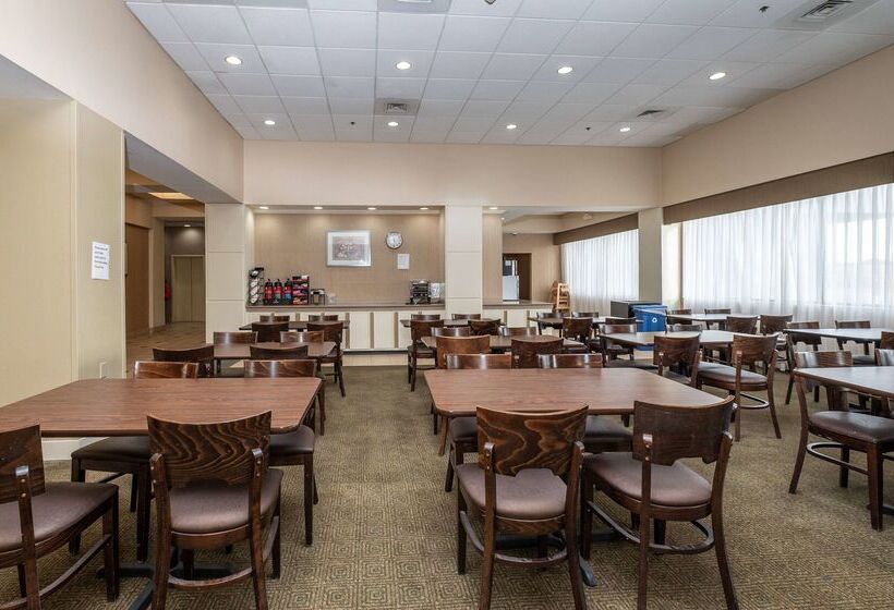 La Quinta By Wyndham New Haven