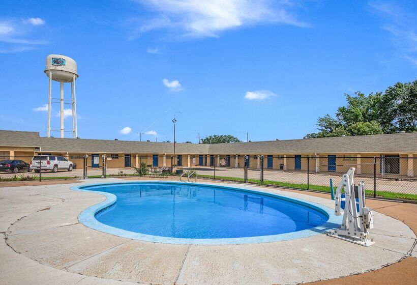 מוטל Americas Best Value Inn Giddings