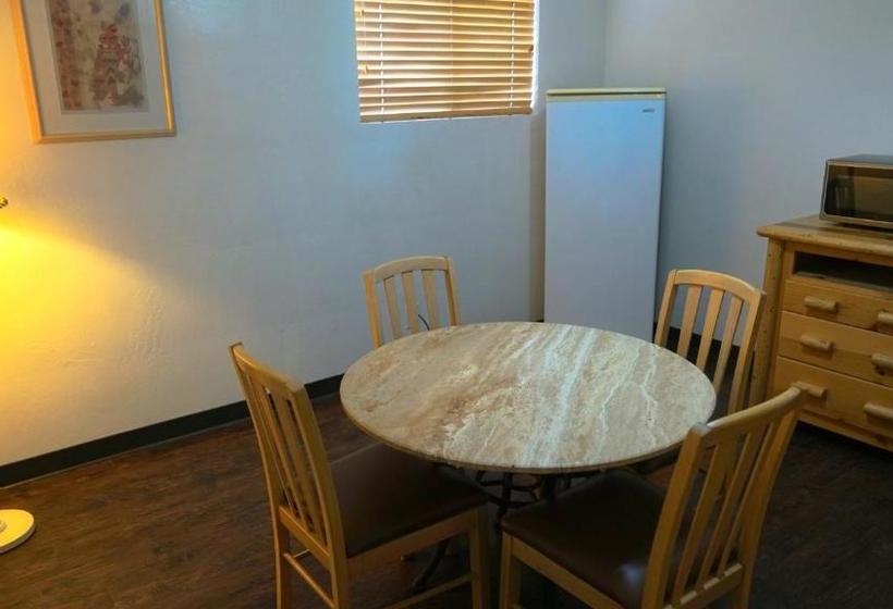 فندق على الطريق Fort Verde Suites