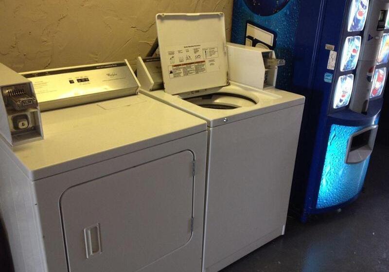 汽车旅馆  Travel Inn