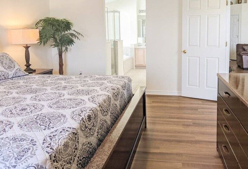 4 Bed 428