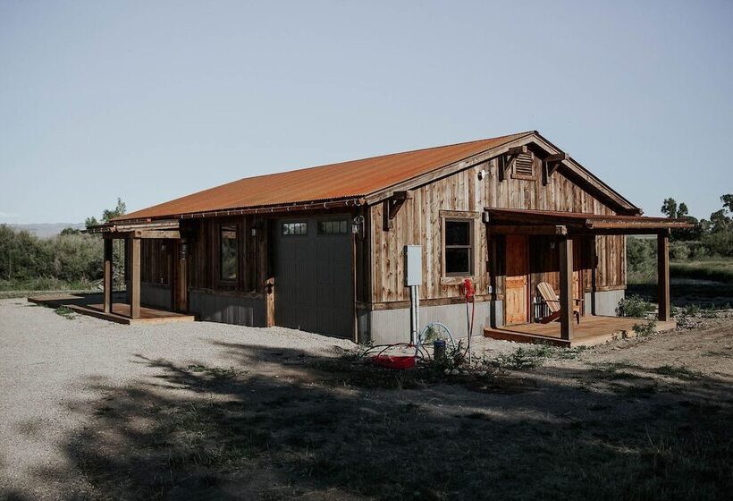 Beaverhead Resort