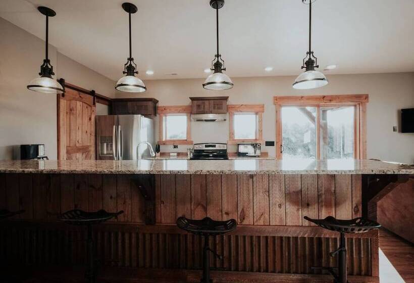 Beaverhead Resort