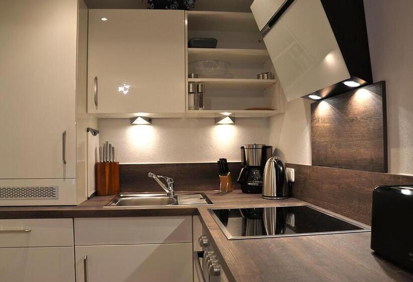 Blue Sky Apartment
