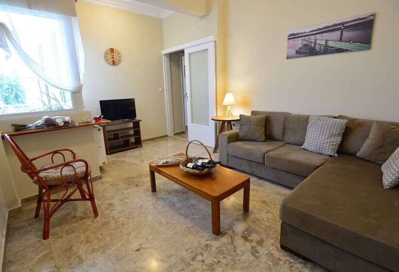 Mara S Apartments