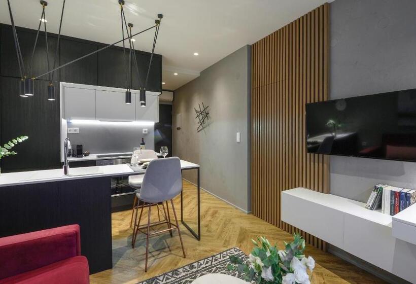 Olvios Luxury Suites