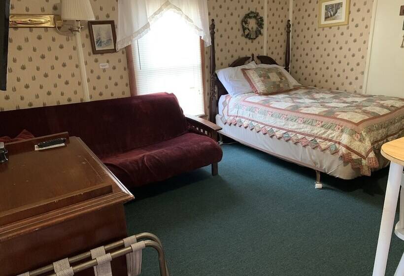 Carrollmotel And Cottages