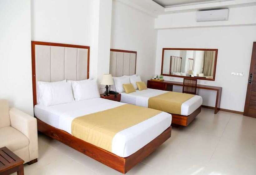 Отель Apna Colombo