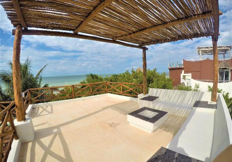 هتل La Puerta Azul Beachfront  Adults Only