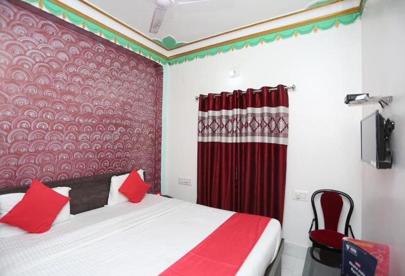 Otel O Aradhya Residency