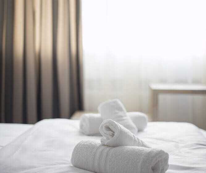 Ornament Suites, Nilie Hospitality Mgmt