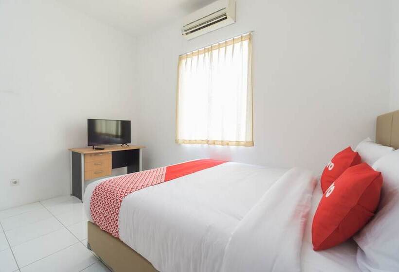 هتل Oyo 2110 Rotterdam Residence