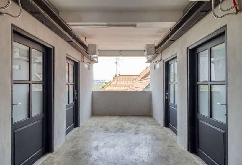 Пансион Reddoorz Syariah Near Galeria Mall Yogyakarta