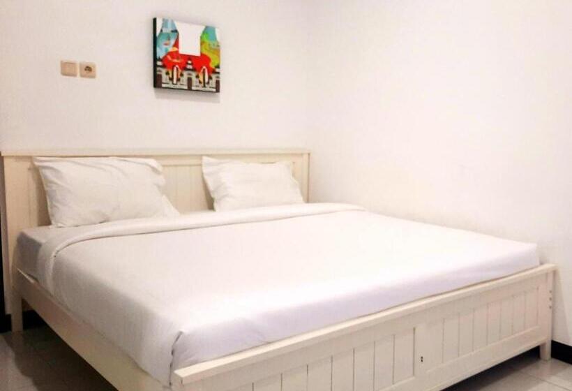 هتل Cozy Stay Kupang
