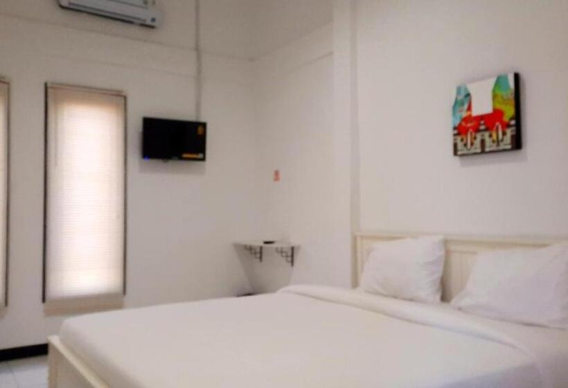 هتل Cozy Stay Kupang