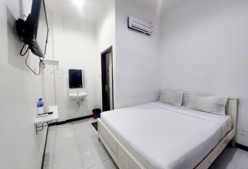 هتل Cozy Stay Kupang