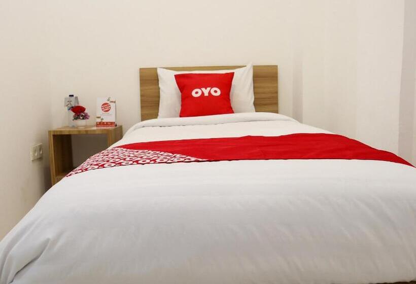 هتل Oyo 1191 Monalisa Residence And Cafe