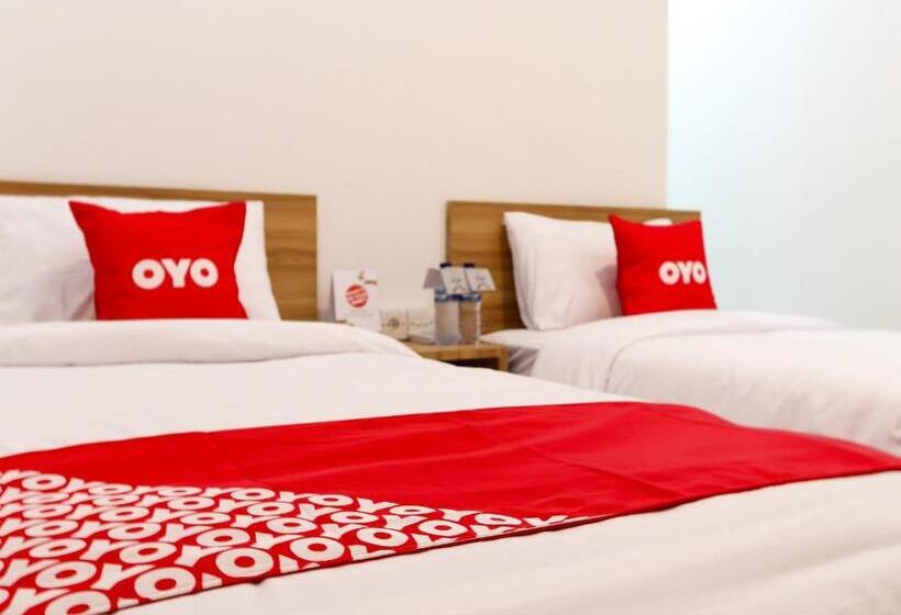 هتل Oyo 1191 Monalisa Residence And Cafe