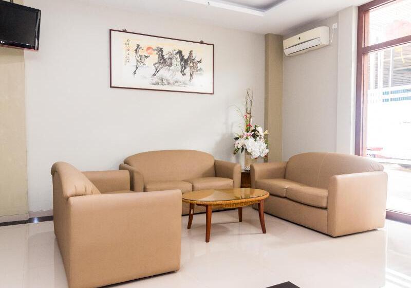 فندق Capital O 1867 Kara Guest House