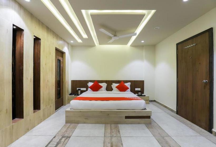 בית מלון כפרי Oyo 48307  Majestic Somnath