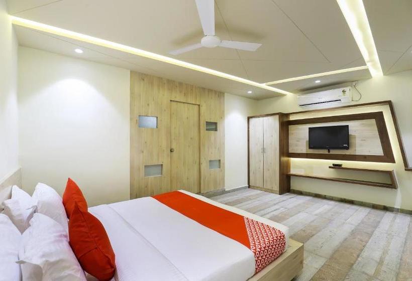 בית מלון כפרי Oyo 48307  Majestic Somnath