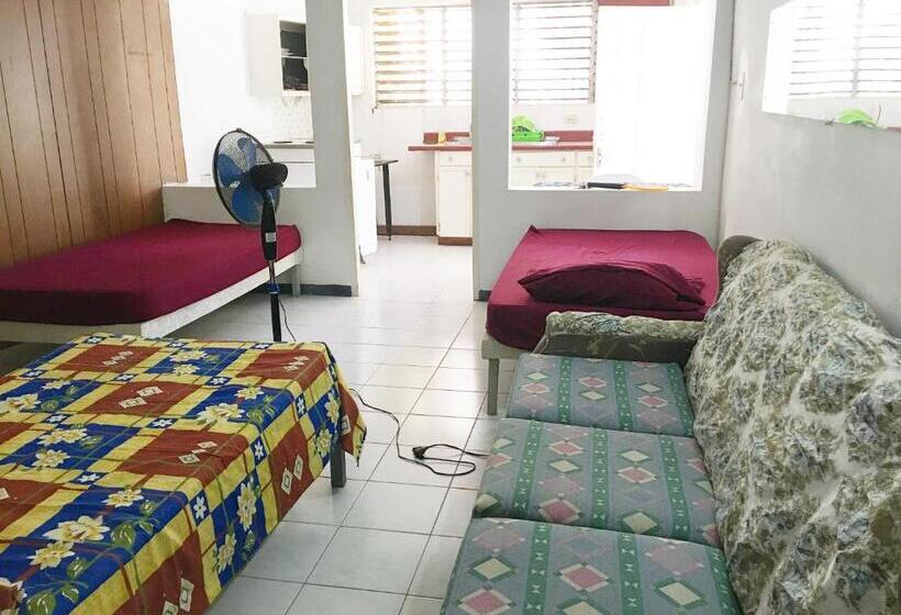 پانسیون African Symbol Guest House