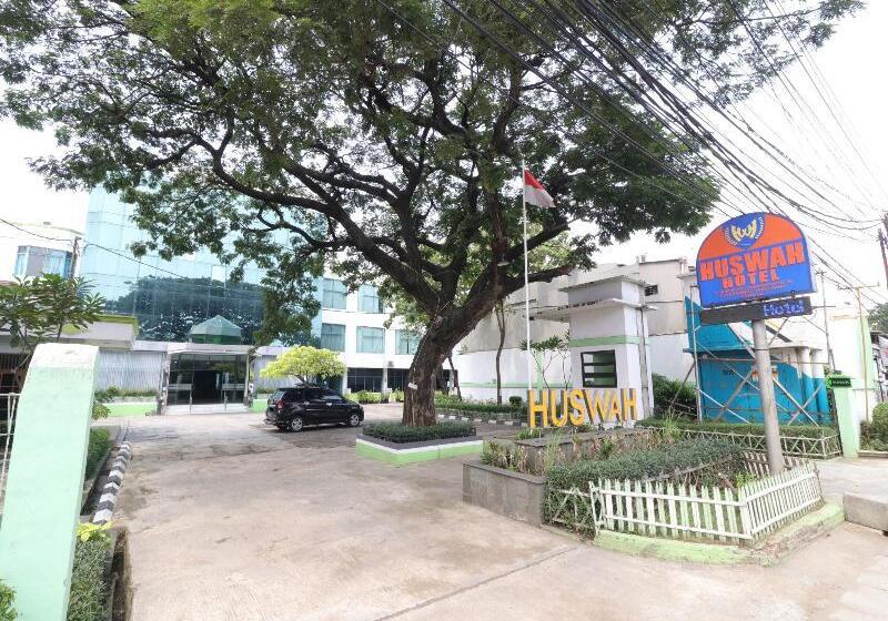 هتل Huswah Airport