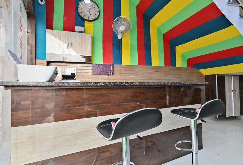 בית מלון כפרי Spot On 60218 Raj Inn Spot