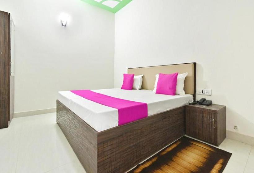 בית מלון כפרי Spot On 60218 Raj Inn Spot