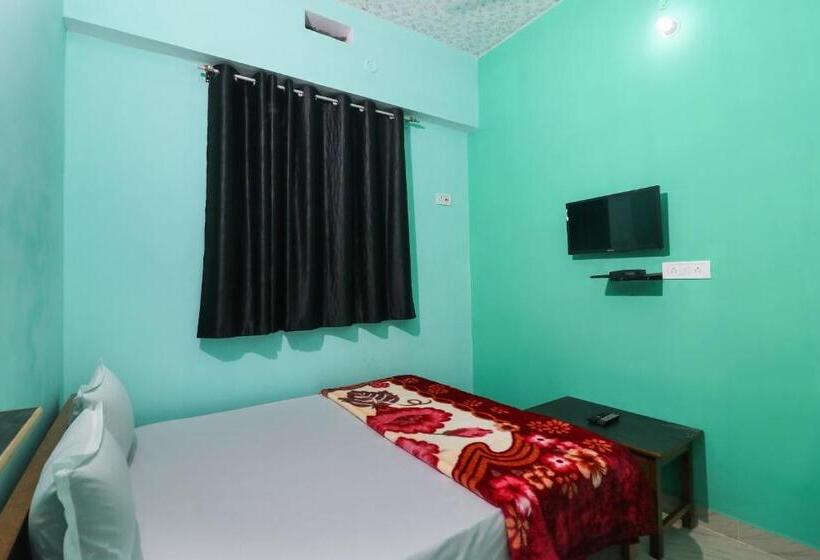 Spot On Hotel Raj