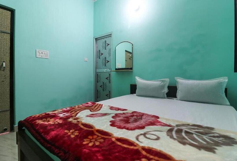 Spot On Hotel Raj