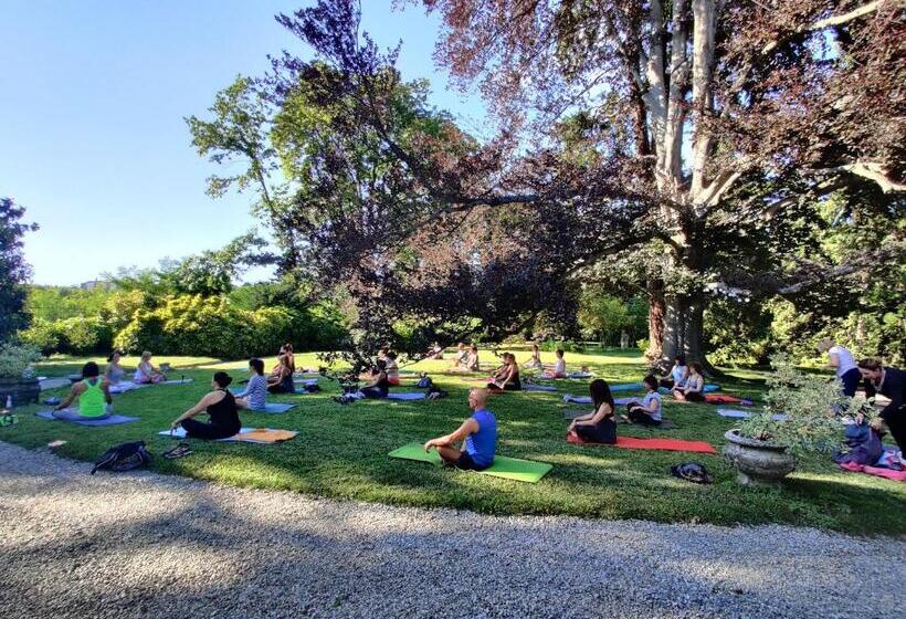 민박 Dandelion Como Suites & Park