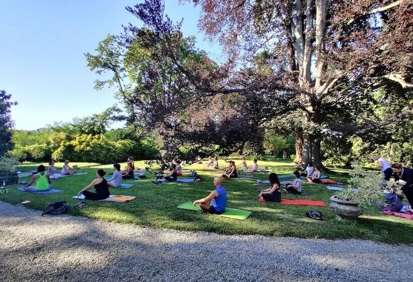 민박 Dandelion Como Suites & Park