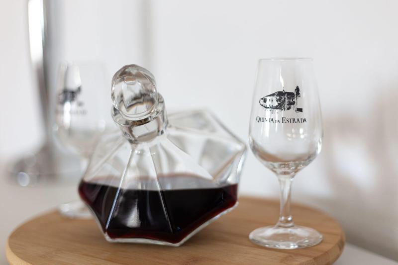 تختخواب و صبحانه Quinta Da Estrada Winery Douro Valley