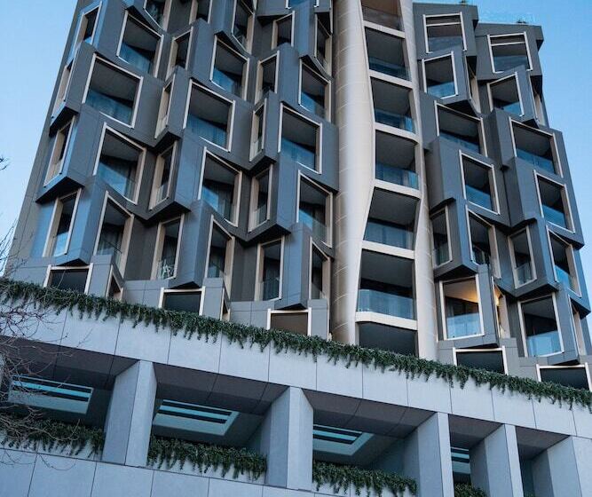 هتل Crowne Plaza Sydney Burwood, An Ihg