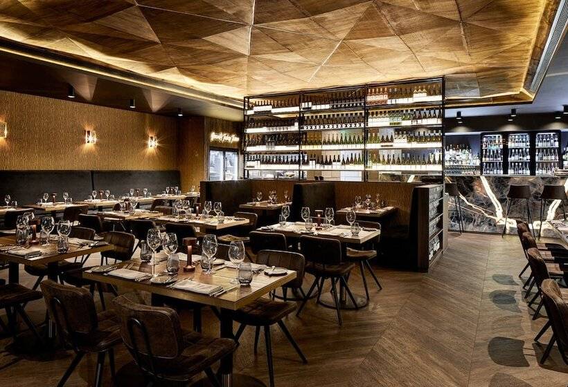 هتل Crowne Plaza Sydney Burwood, An Ihg