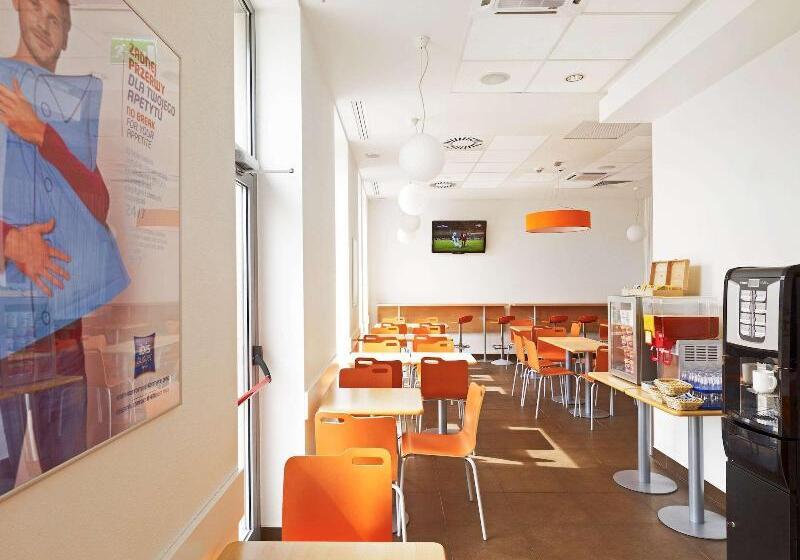 هتل Ibis Budget Krakow Stare Miasto
