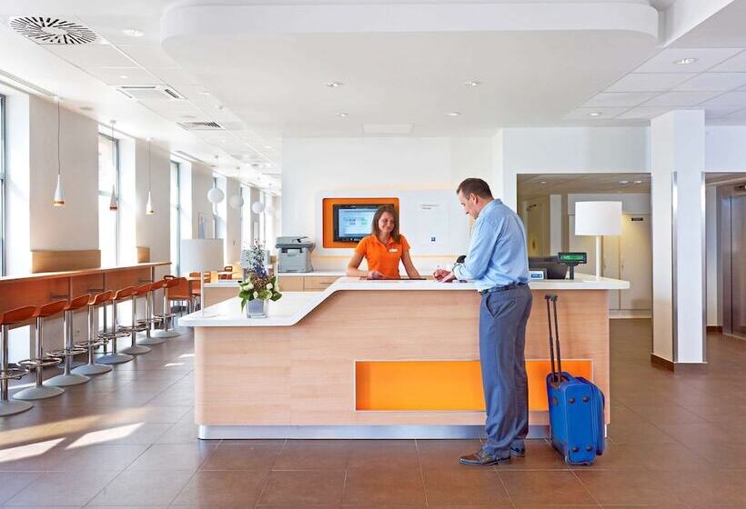 هتل Ibis Budget Krakow Stare Miasto