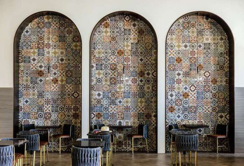 هتل The Cassara Carlsbad, Tapestry Collection By Hilton