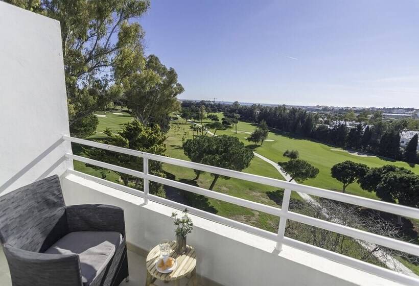 Penthouse First Line Golf Marbella
