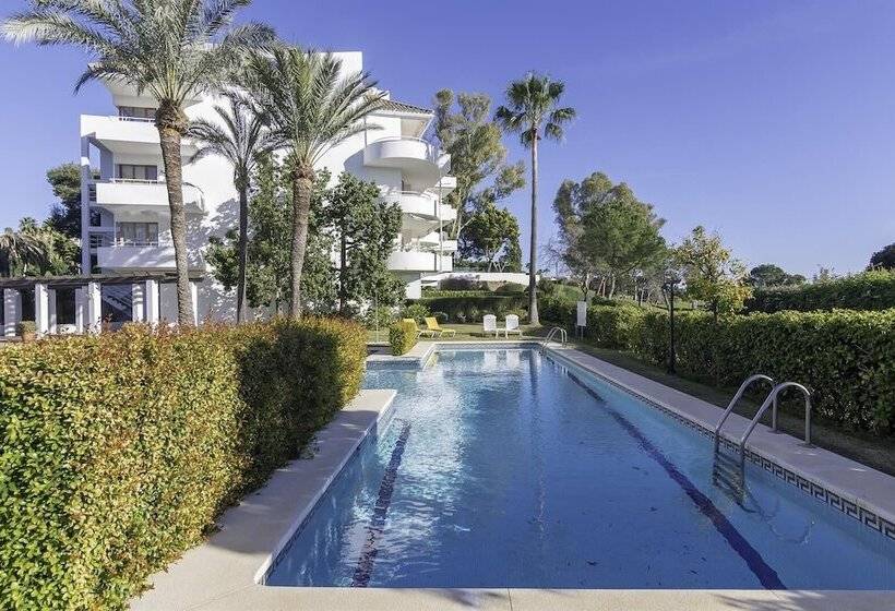 Penthouse First Line Golf   Marbella