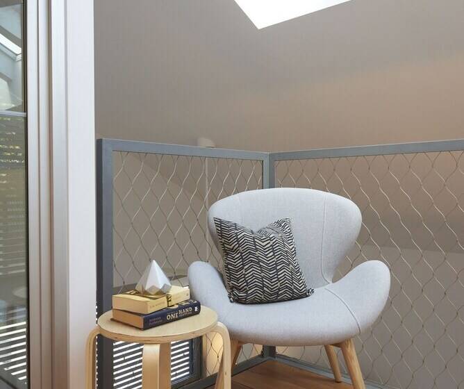 Studio Reuss   A City Retreat