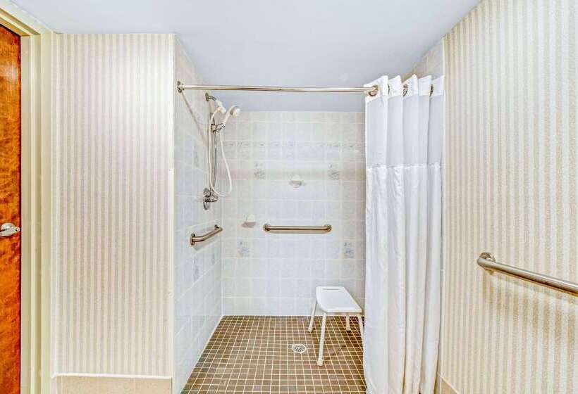 فندق Baymont By Wyndham Mcdonough