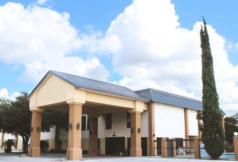 호텔 Coratel Inn & Suites By Jasper New Braunfels Ih 35 Ext 189